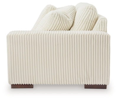 Lindyn Sectional with Chaise