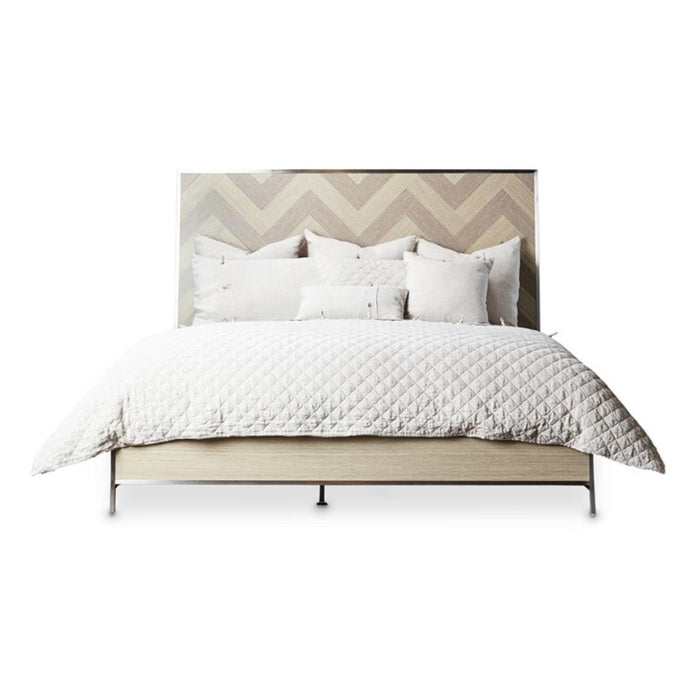 Silverlake Village King Panel Bed in Washed Oak