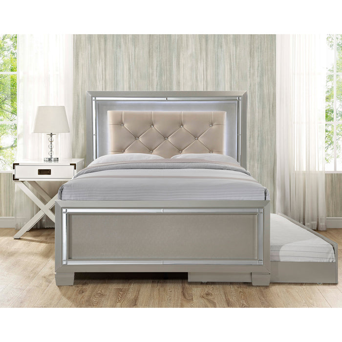 Platinum Youth Full Patform w/ Trundle