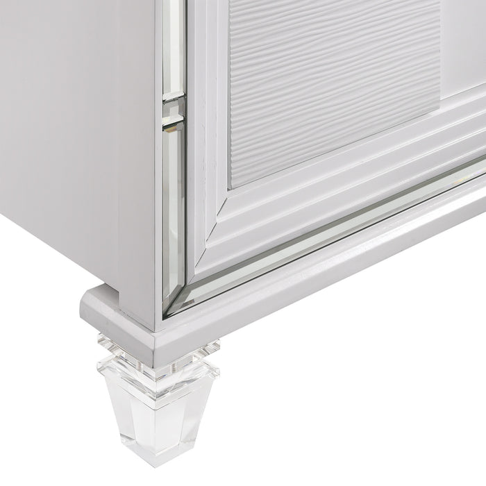 Twenty Nine Bed White