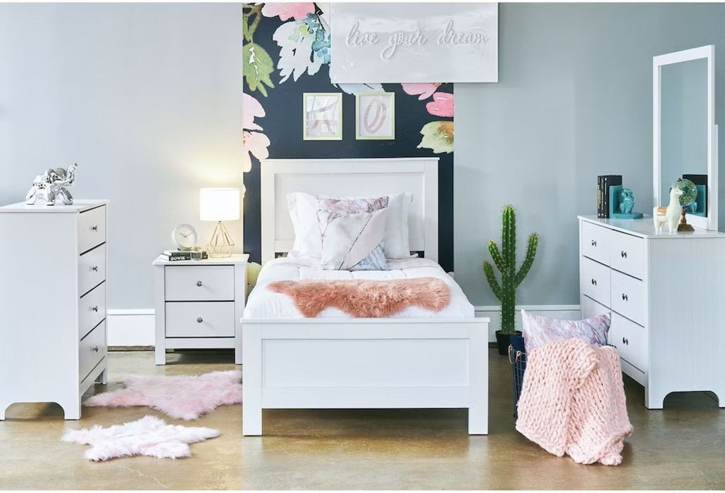 Elements International Catalina Youth Full Panel Bed in White