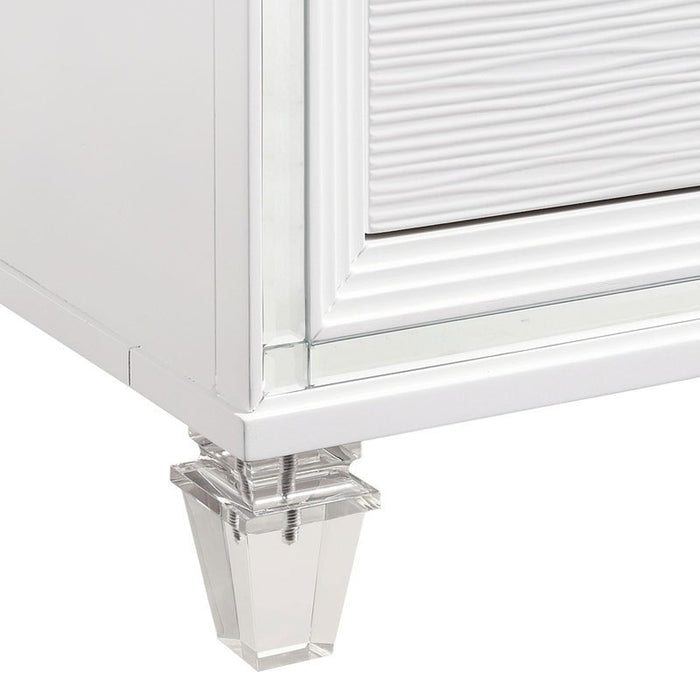 Elements International Twenty Nine Youth Chest in White