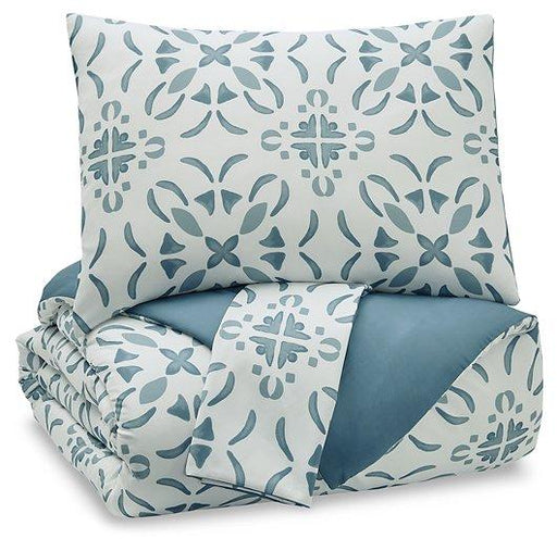 Adason Blue/White Queen Comforter Set image